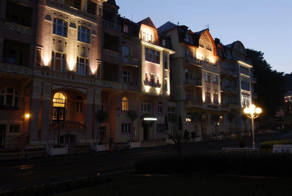 Hotel Astoria Яхимов Экстерьер фото