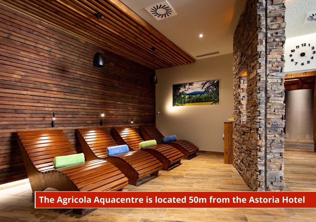 Hotel Astoria Яхимов Экстерьер фото